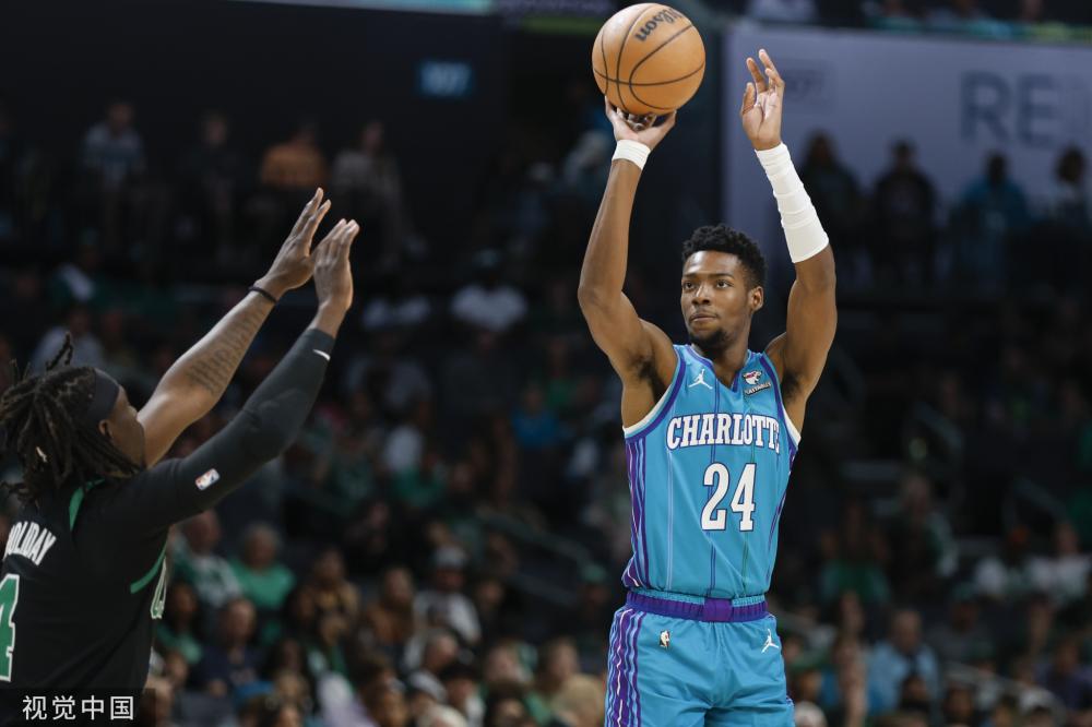 手牵着走 手牵着走