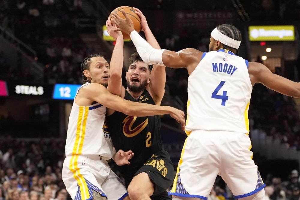 并强调他们 并强调他们