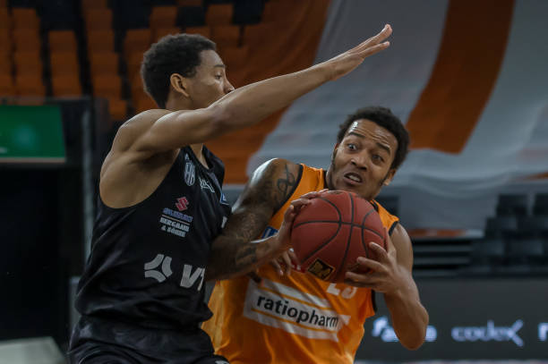 各支球队都 各支球队都