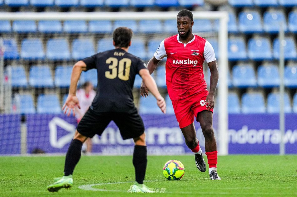 巴黎同组曼 巴黎同组曼